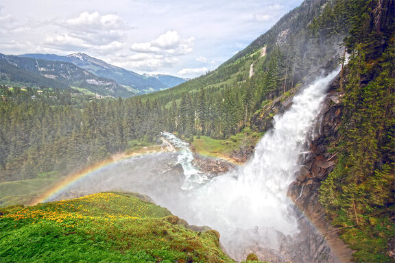 Rainbow at the lower waterfall