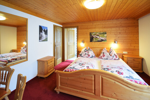 Zimmer Ferienwohnung Wasserfallblick