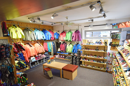 Shoes & sports shop